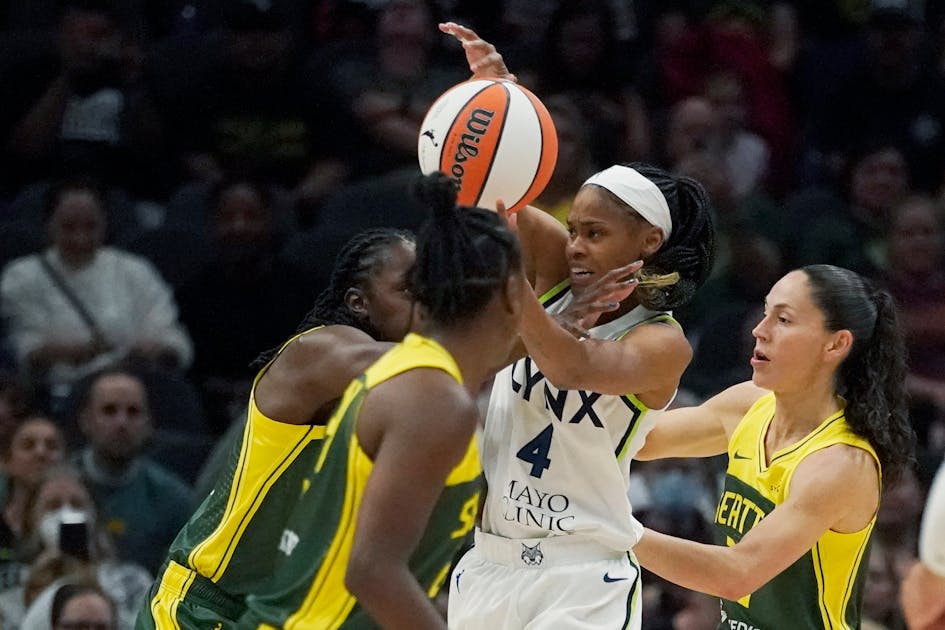 Lynx playoff chances take a hit as Seattle dominates early in 89-77 win