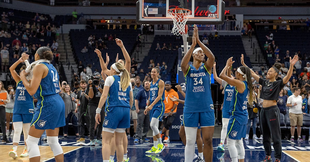 Lynx come through down the stretch for 86-77 victory over Phoenix to stay in WNBA playoff hunt