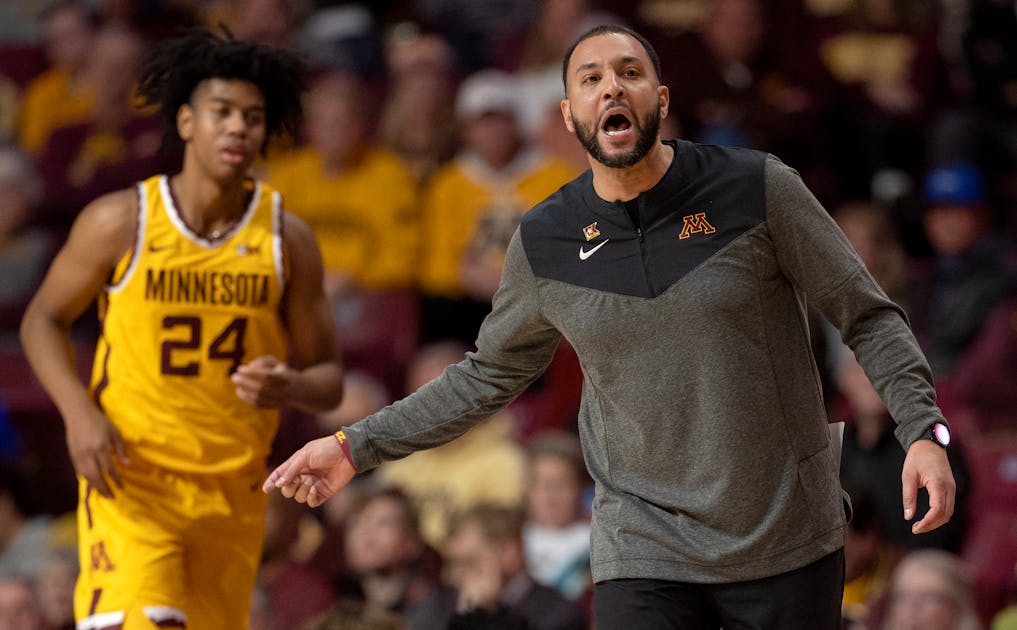 Gophers' loose first-half stretch costs them in 71-62 loss to UNLV