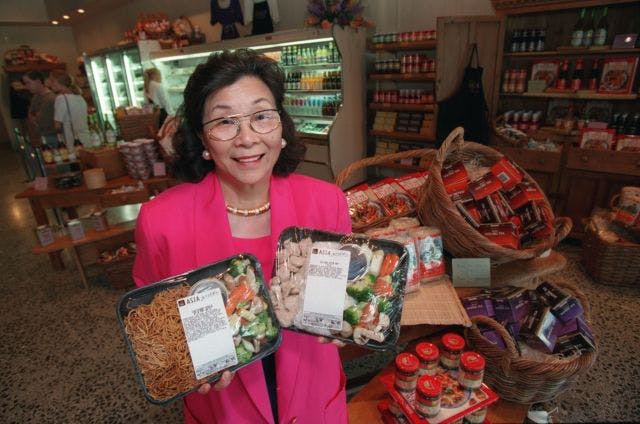 Leeann Chin, woman behind a Chinese food empire, dies at 77