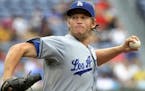 Dodgers' Kershaw easily wins NL Cy Young