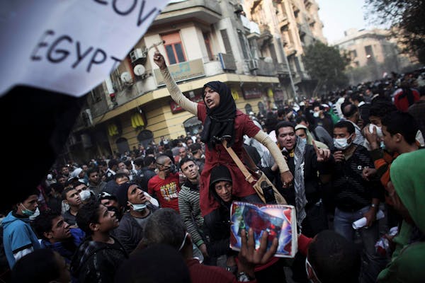 Violent clashes enter 4th day in Cairo