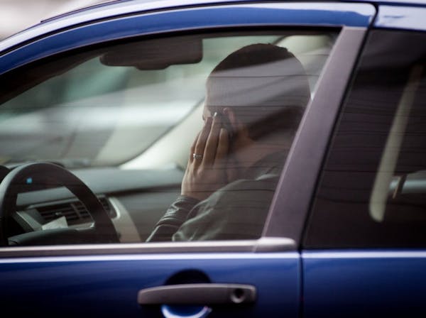 Hands-free texting still distracting for drivers