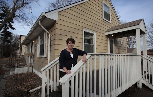States, banks reach foreclosure-abuse settlement