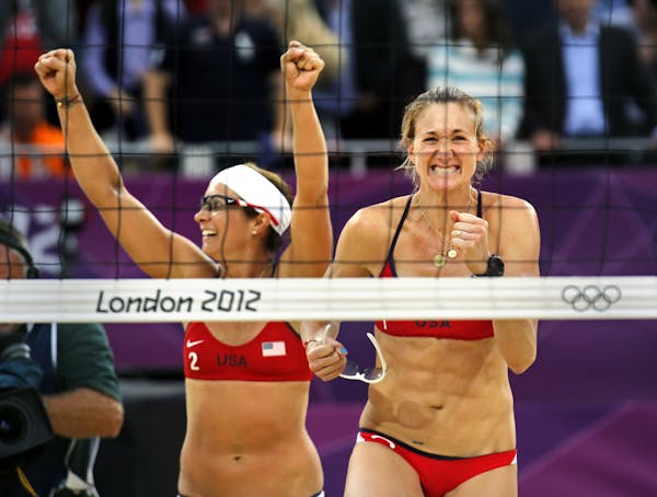 U.S. women to play for beach volleyball gold