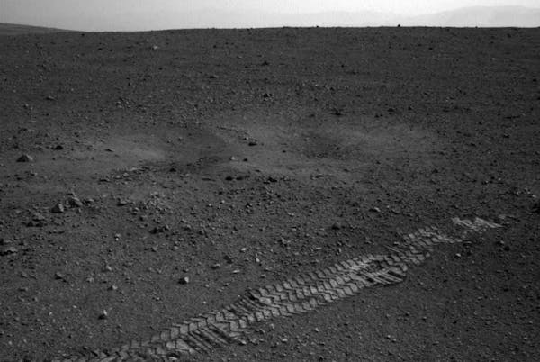 NASA rover Curiosity makes first Mars trip