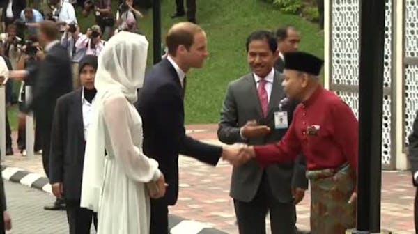 Prince William, Kate visit Malaysia