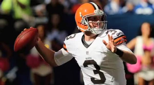 Weeden, Browns edged by Luck, Colts