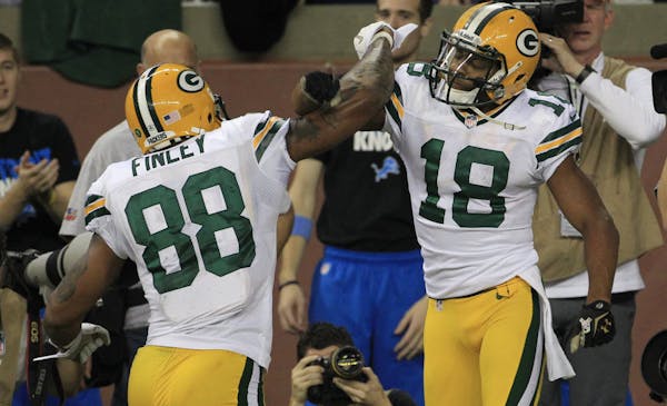 Packers rally, stifle Lions