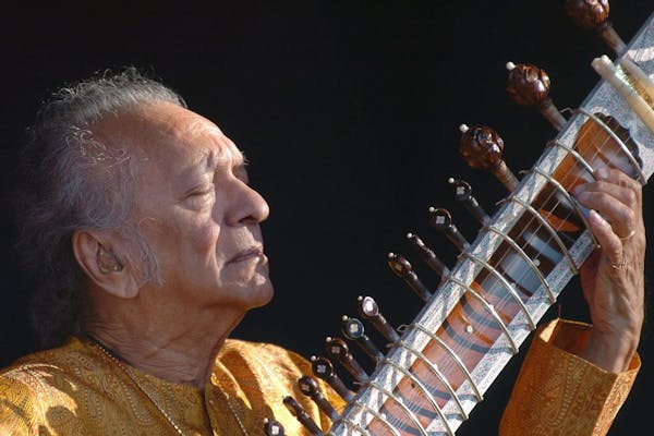 Indian sitar virtuoso Ravi Shankar dies at 92