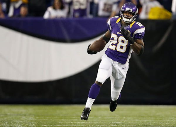 AP, Vikings look for playoffs, history