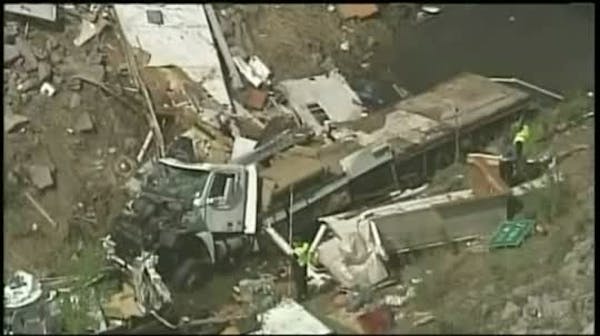 Deadly motor home crash in Kansas
