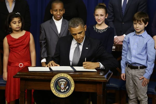 Obama proposes sweeping gun restrictions