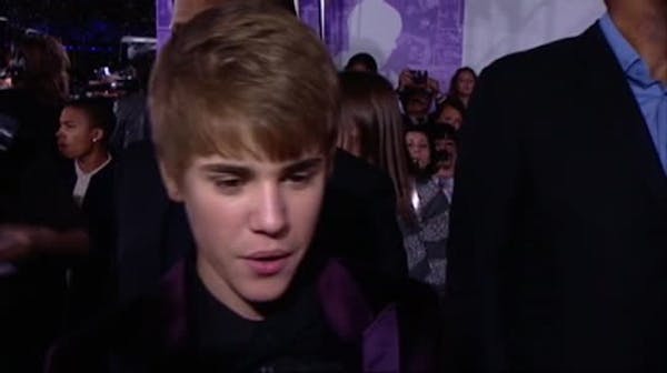 Bieber recovering after fainting at London concert