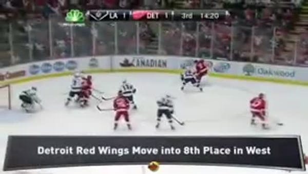 Red Wings keep playoff hopes alive