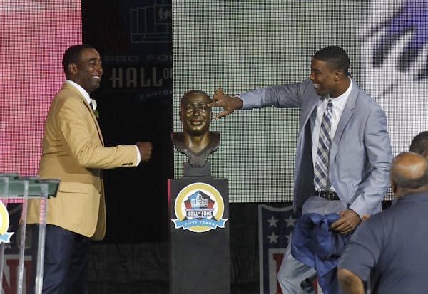 Cris Carter inducted into Hall of Fame