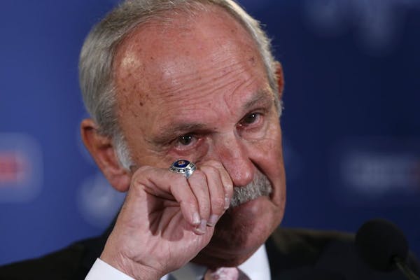 Jim Leyland resigns as Tigers' manager