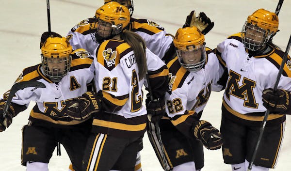 The U’s 61-game win streak is the longest in major college hockey, men’s or women’s.