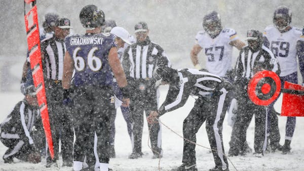 Access Vikings: Frazier gets call from league about Sunday's officiating