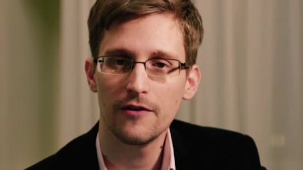 Snowden sends Christmas Day message to U.S.