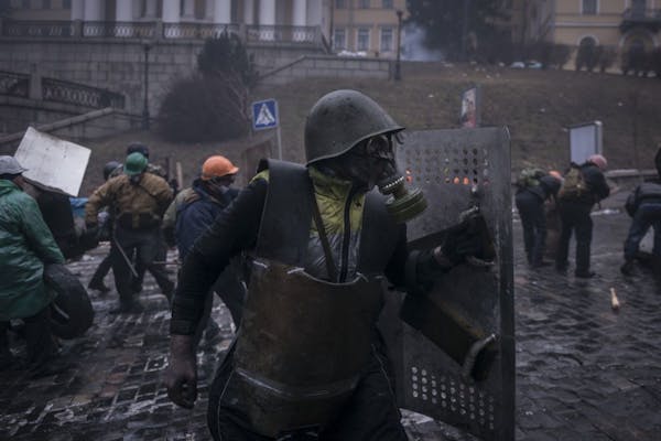 New Ukraine clashes as truce collapses