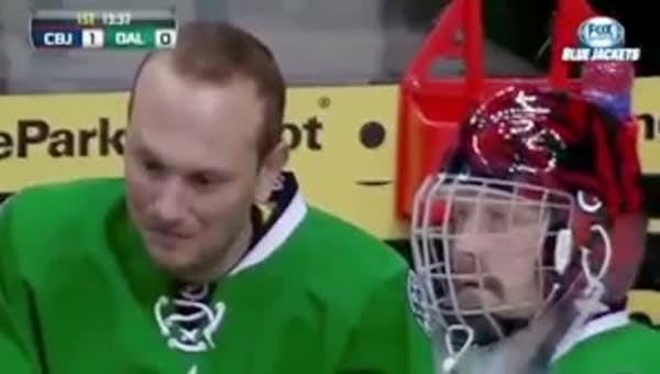 Stars' Peverley collapses on bench