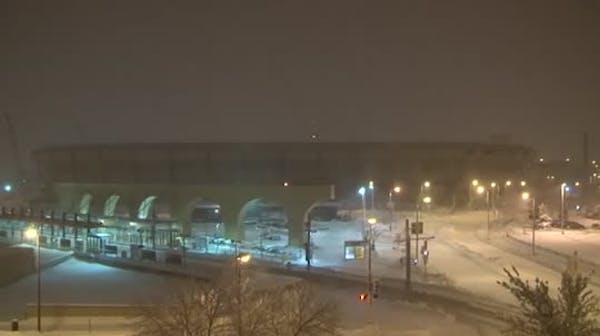 Watch 24 hours of snowing in downtown Minneapolis