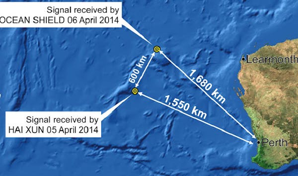 Ships search for missing plane's signals