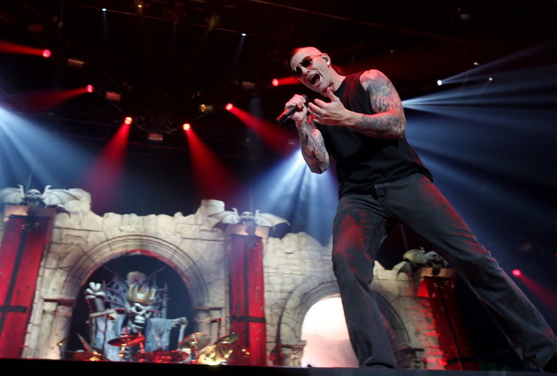 Sit Onstage For Avenged Sevenfold