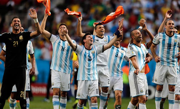 Netherlands, Argentina advance in Brazil