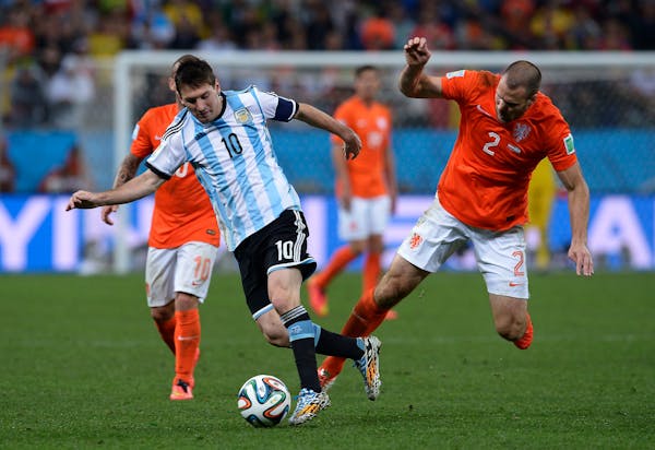 Argentina advances to World Cup final