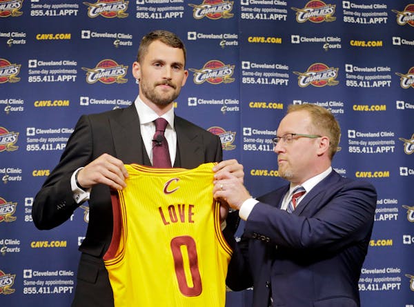 Cavaliers introduce Kevin Love