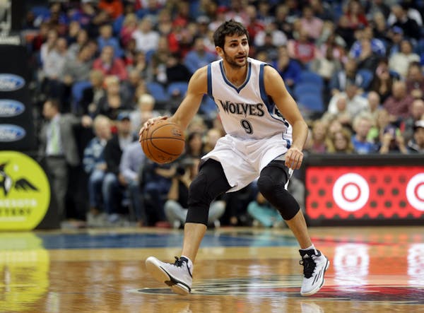 Minnesota Timberwolves' Ricky Rubio of Spain dribbles in the first quarter of an NBA basketball game against the Chicago Bulls, Saturday, Nov. 1, 2014