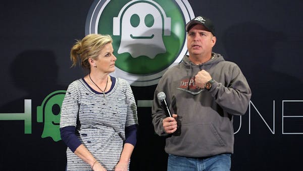 Garth Brooks with wife Trish Yearwood before Thursday's Target Center show.