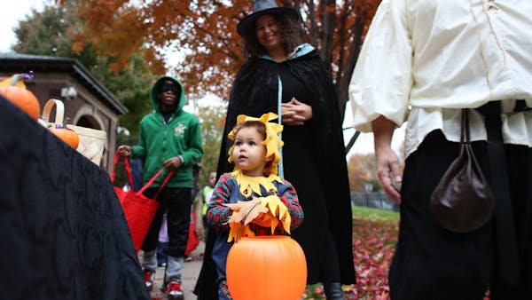 Paul Douglas: Chilly trick-or-treater’s forecast