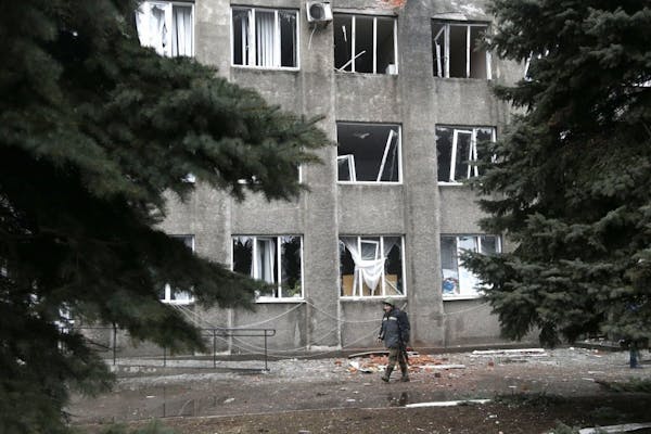 Shelling hits Ukrainian city of Donetsk