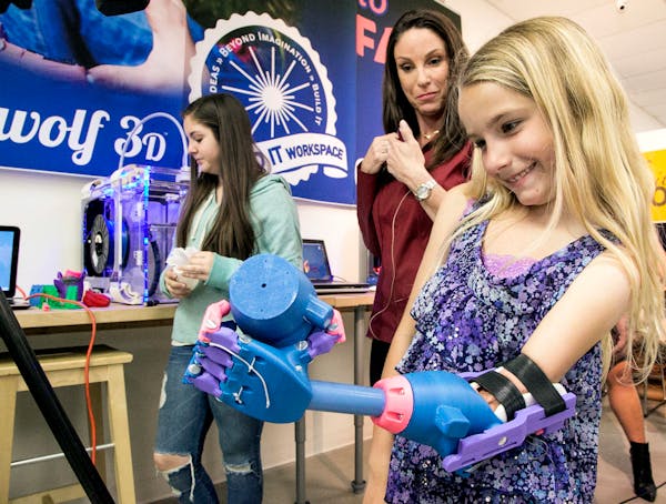 7-year-old girl gets 3-D printed 'robohand'