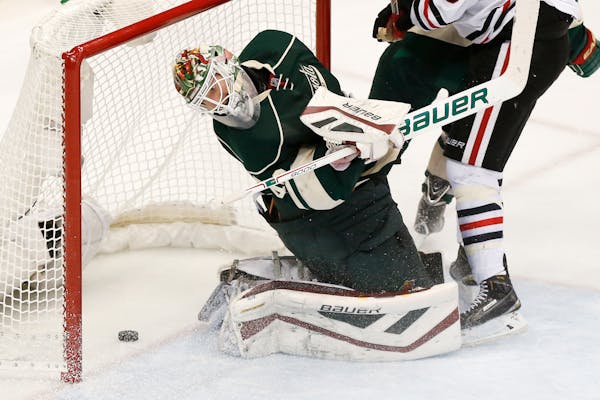 Devan Dubnyk allowed a goal by Blackhawks right wing Patrick Kane in the third period.