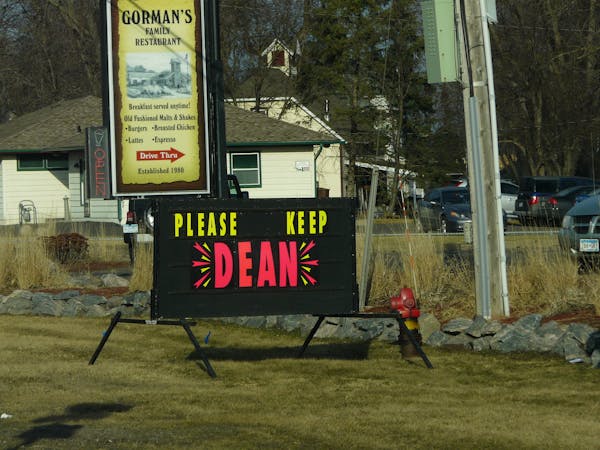 Motorists entering Lake Elmo were greeted with signs of support for City Administrator Dean Zuleger.