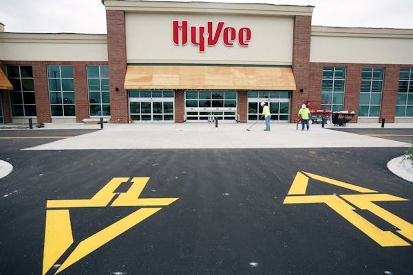 Executives of Iowa-based aim to make the Twin Cities their biggest market. This new Hy-Vee grocery store, set to open in Oakdale in September, will be