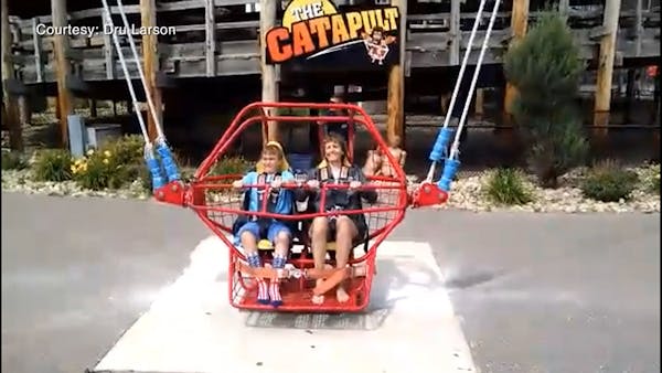 Large cable snaps on Wisconsin Dells catapult ride