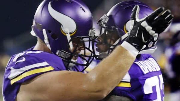 Vikings top Steelers to start preseason