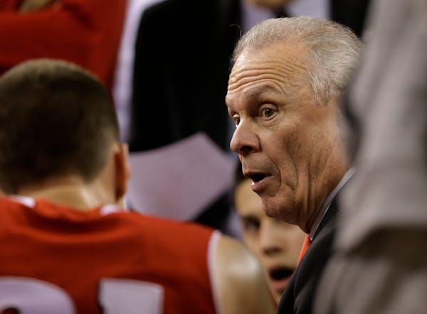 Wisconsin men's basketball coach Bo Ryan announced Monday he will retire after the 2015-16 season.