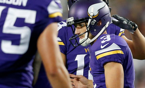 What's wrong with Blair Walsh, and who will win the NFC North?