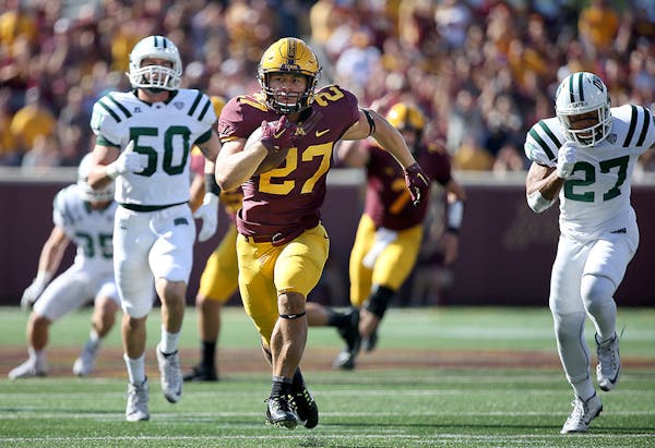 Minnesota's running back Shannon Brooks ran for 40 yards for a touchdown in the second quarter as the Gophers took on Ohio at TCF Bank Stadium, Saturd