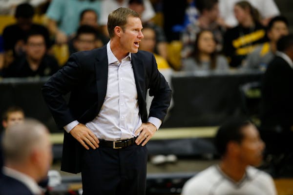 Chicago Bulls head coach Fred Hoiberg looks on against the Denver Nuggets in the first half of an NBA preseason basketball game Thursday, Oct. 8, 2015