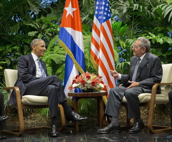 Obama, Castro's historic bilateral meeting