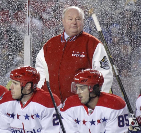 Bruce Boudreau, we hear, stands behind his players, and here’s literal proof from his time with Washington. He also does that figuratively, said Dan