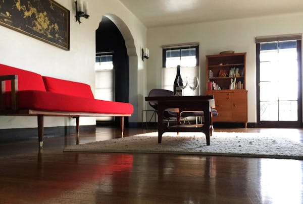 A Berkeley, Calif., flat found on Airbnb was a beautifully decorated Spanish adobe-style apartment with wood floors and contemporary furniture.
