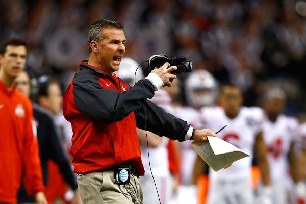 January 1, 2015: Ohio State Buckeyes head coach Urban Meyer reacts to a call during the Ohio State Buckeyes game versus the Alabama Crimson Tide in th